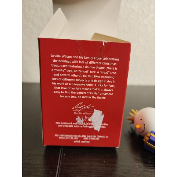 2020 Hallmark A ROYAL THANK YOU Hallmark Employee Gift Keepsake Ornament LIMITED - Picture 5 of 5